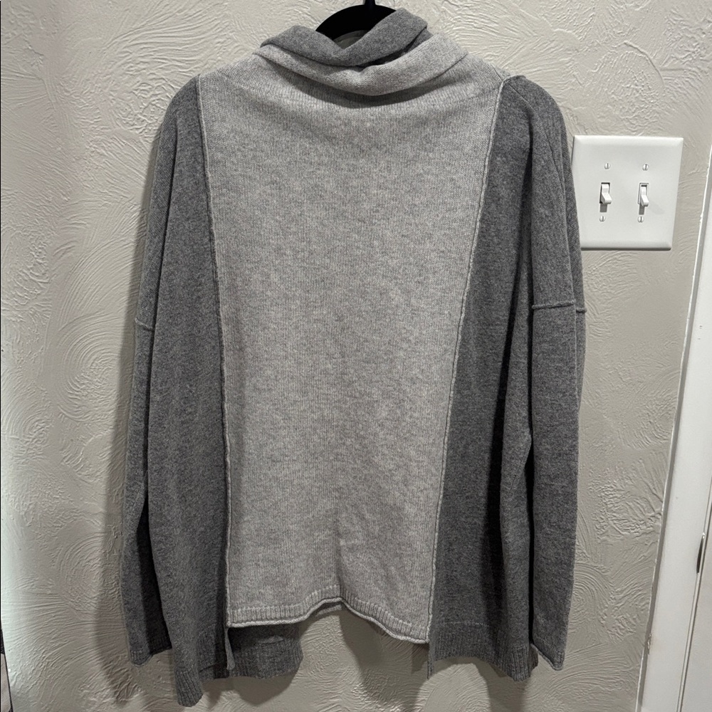 Mantovani Studio Colorblock Cashmere Wool Cowlneck Sweater Size Large - Picture 5 of 6